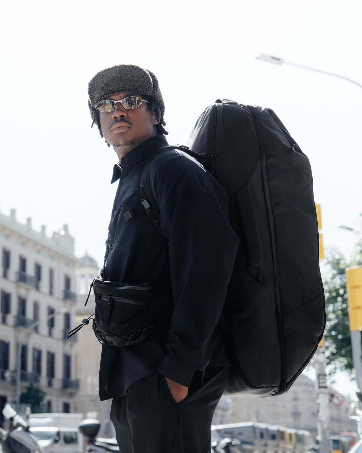 Skateboarding Pro Travel Pack 65L in Black Out – product photo 2