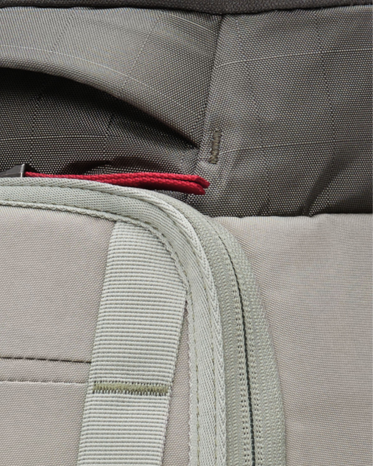Hugger Backpack 30L in Basil Green – product photo 9