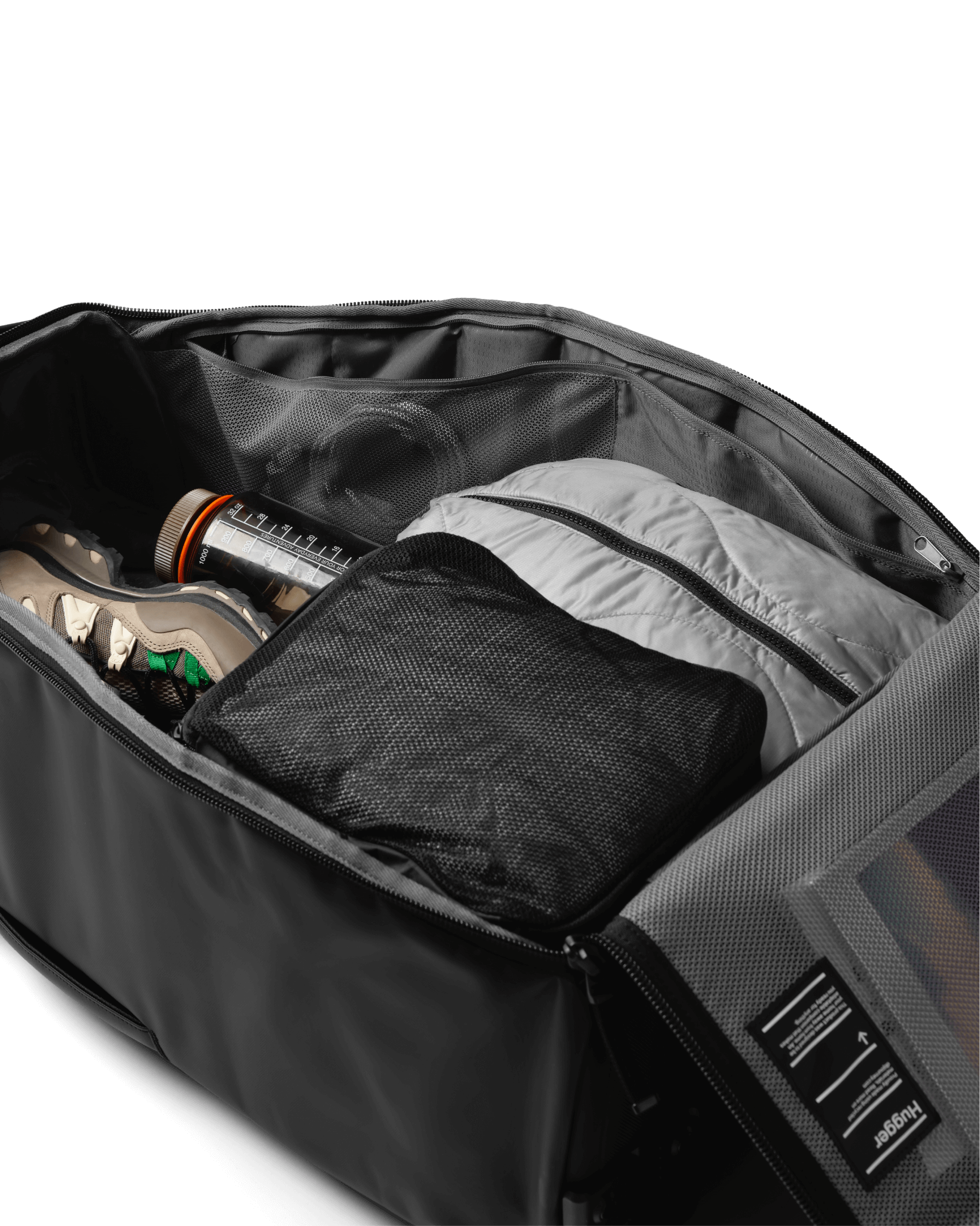 Hugger Roller Bag 60L Black Out