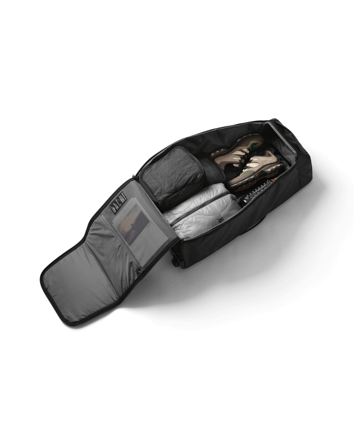 Hugger Roller Bag 60L Black Out