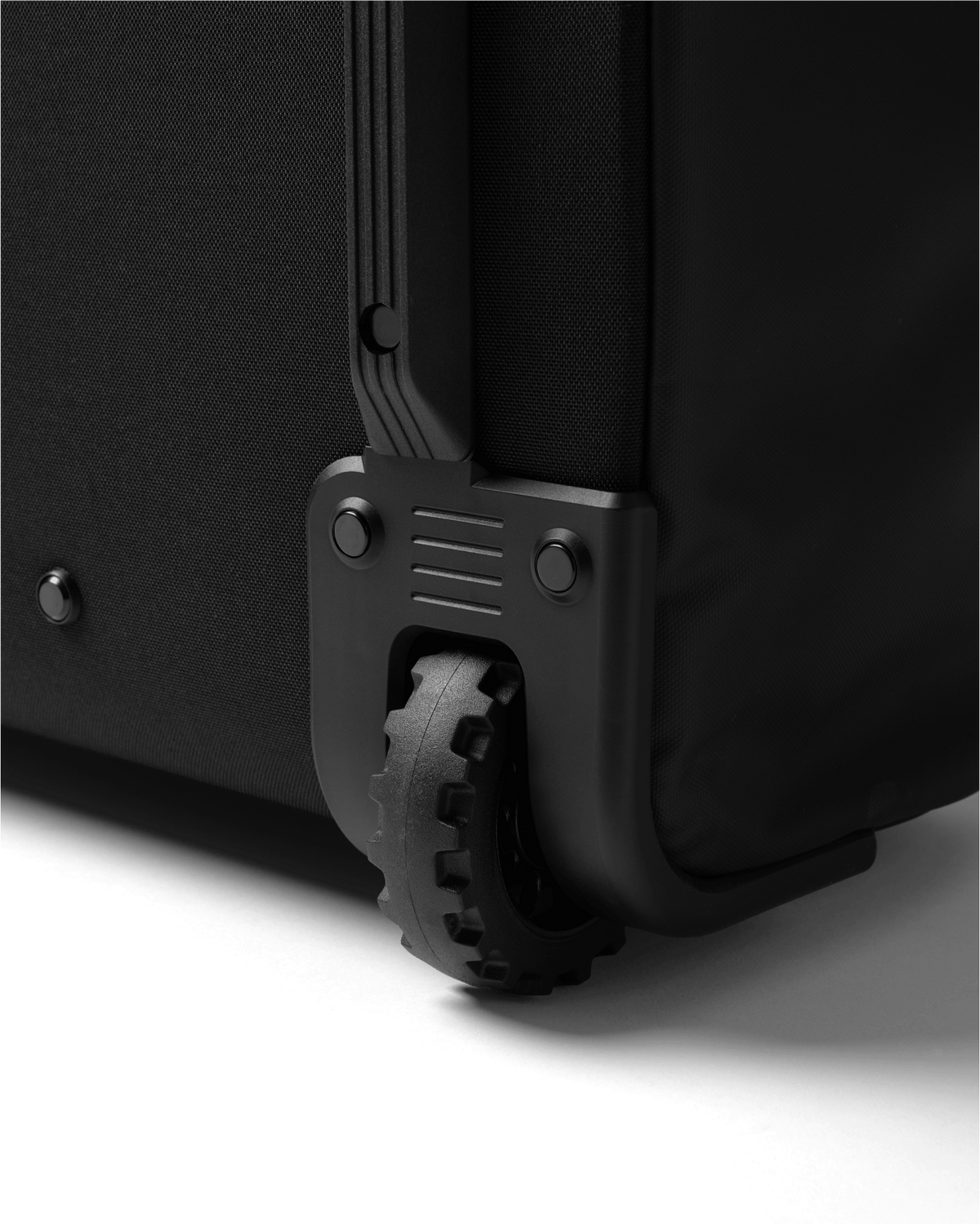 Hugger Roller Bag 90L Black Out