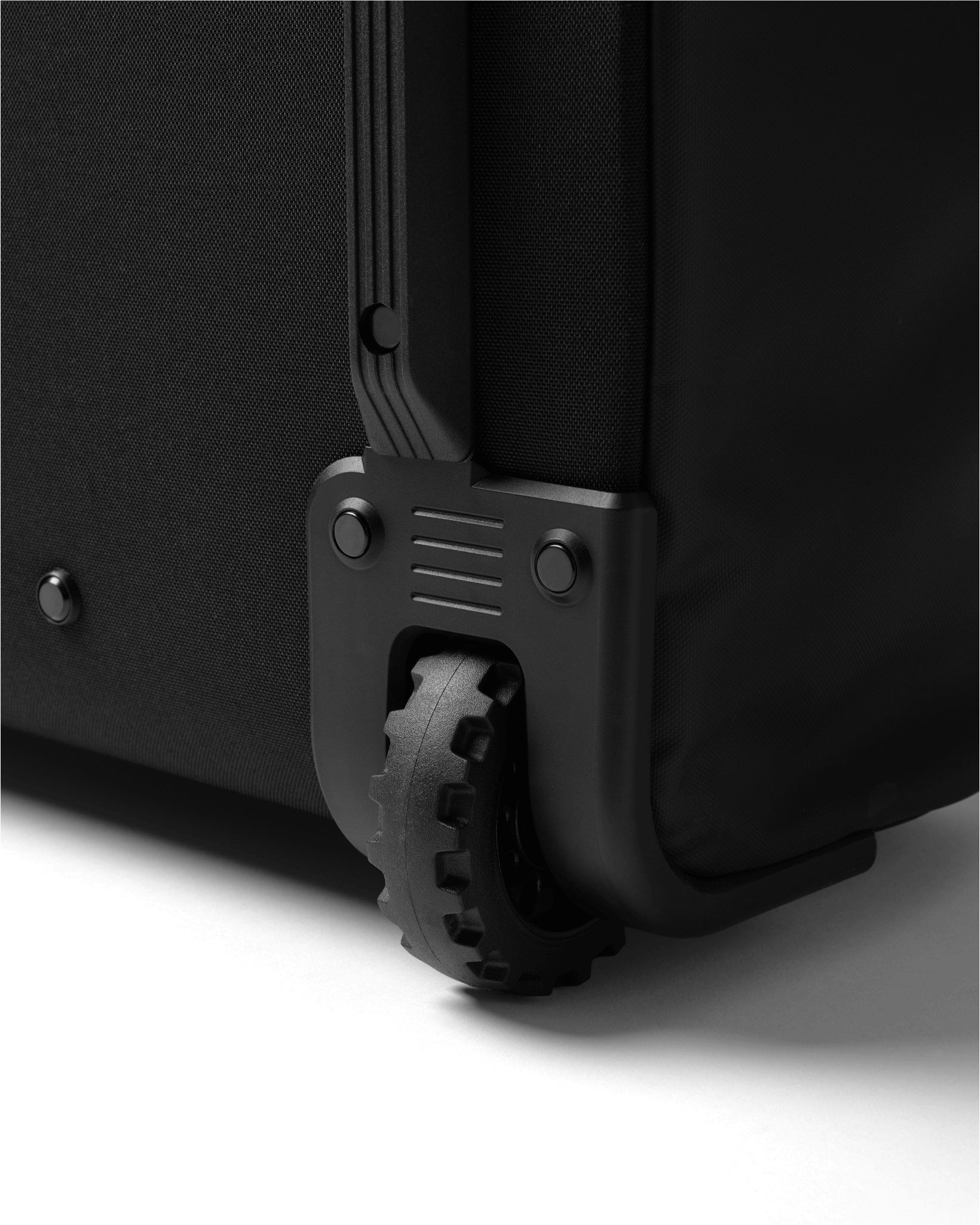 Hugger Roller Bag 90L Black Out