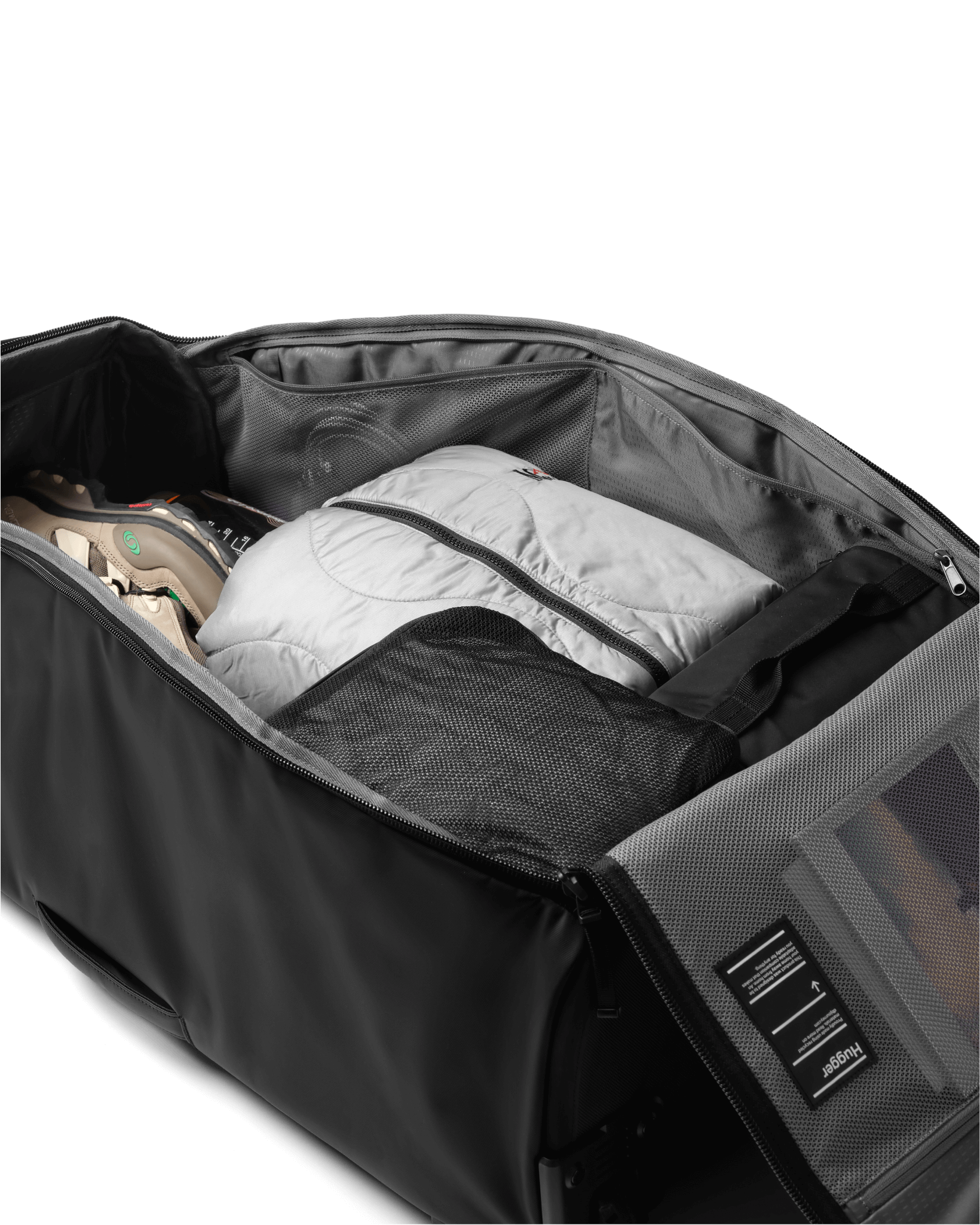 Hugger Roller Bag 90L Black Out