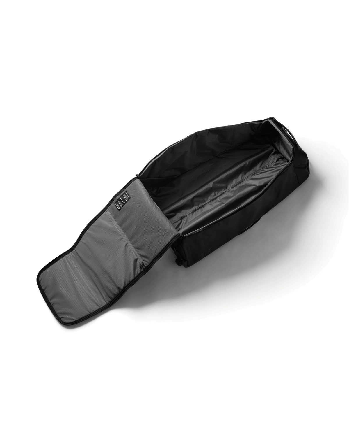 Hugger Roller Bag 90L Black Out