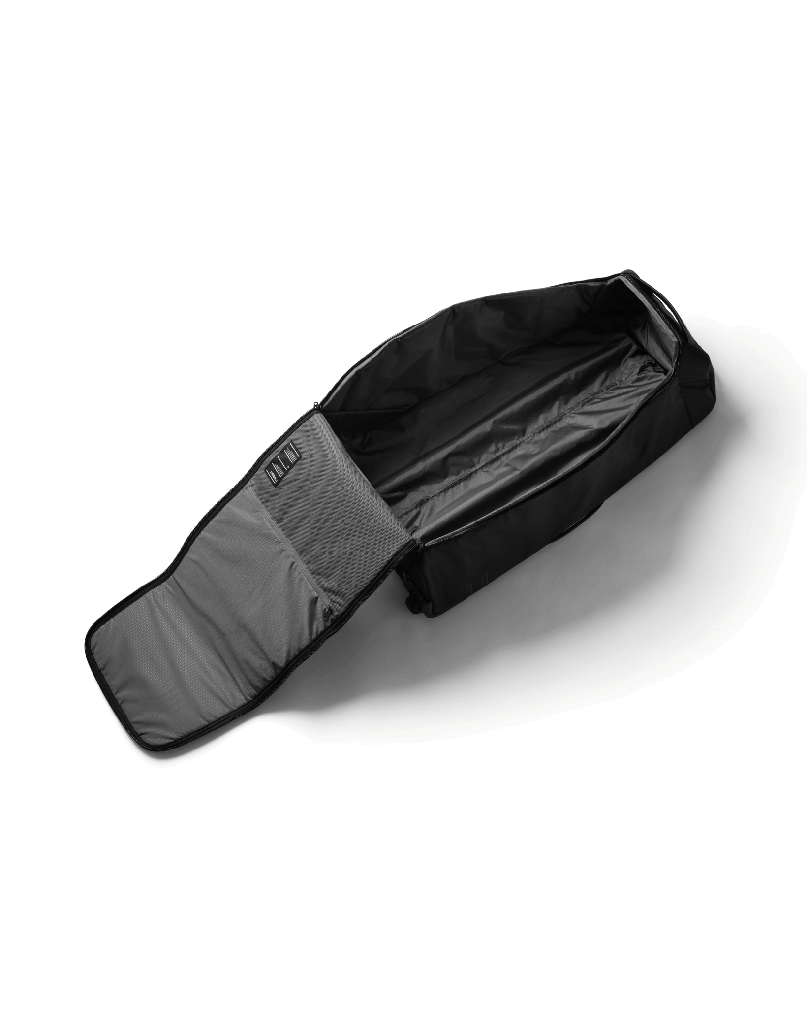 Hugger Roller Bag 90L Black Out