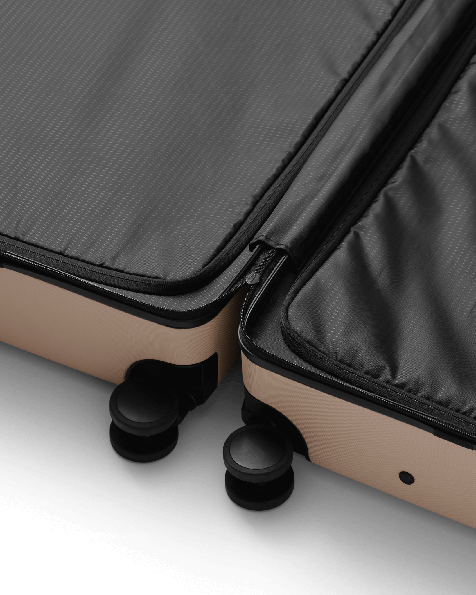 Ramverk Check-in Luggage Medium Fogbow Beige