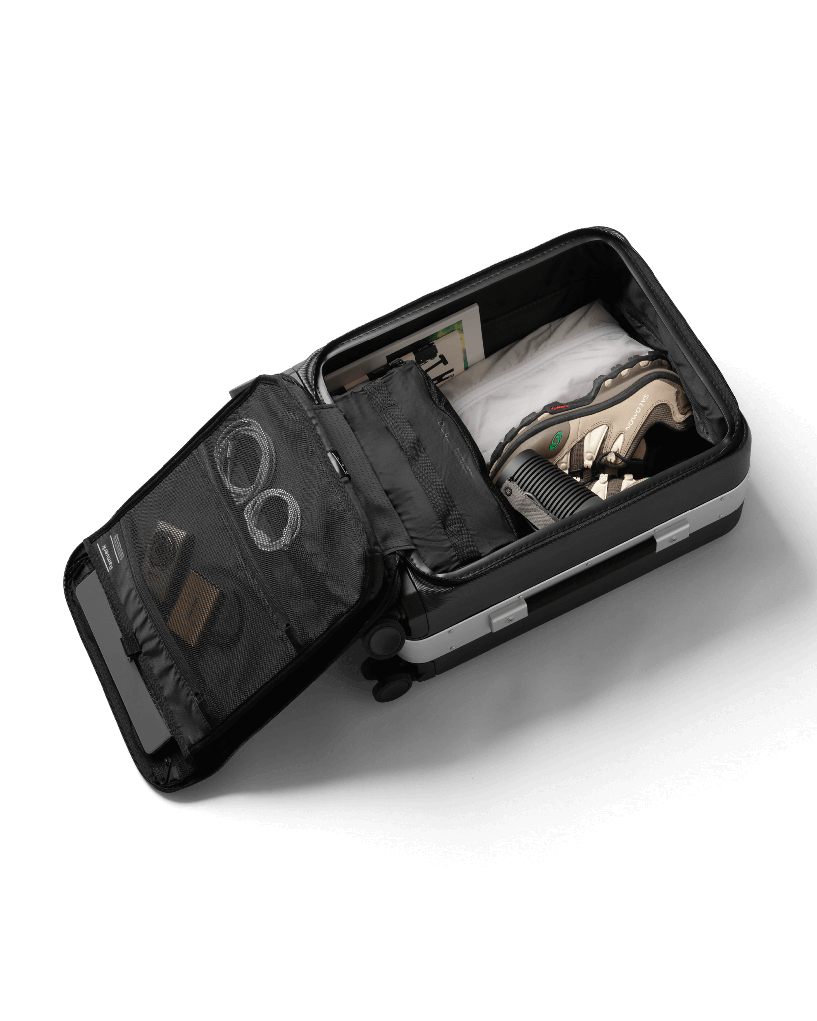 Ramverk Pro Front-access Carry-on Black Out