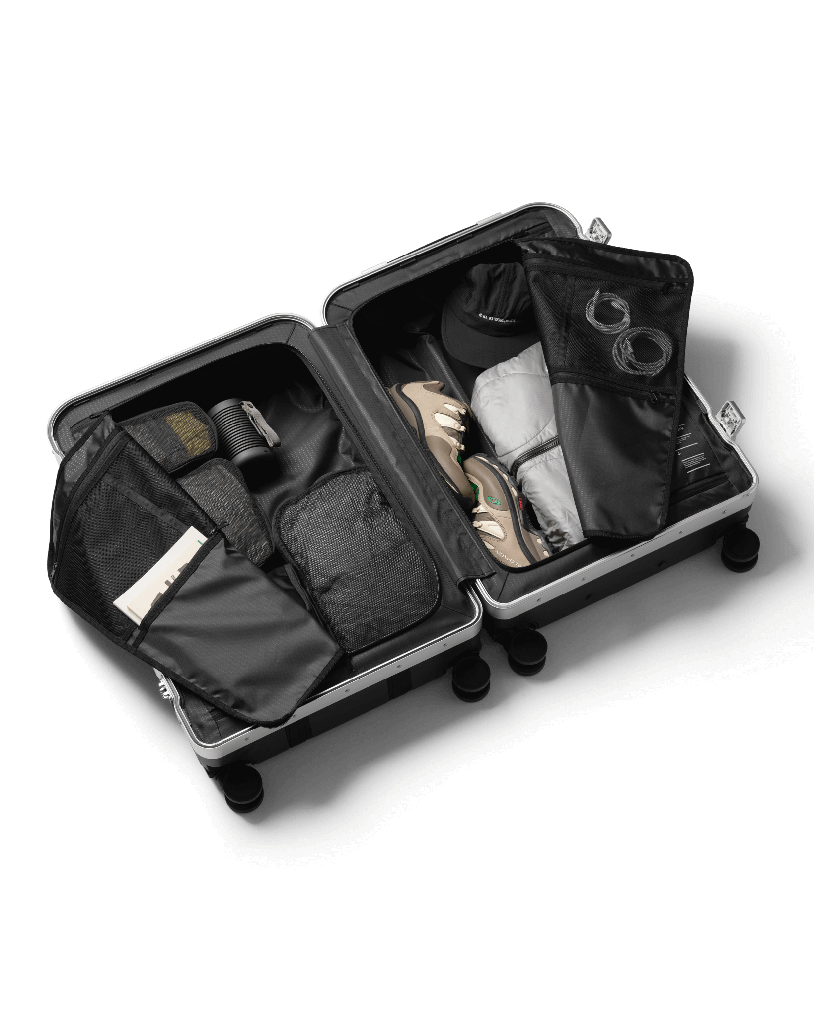 Ramverk Pro Check-in Luggage Large Black Out