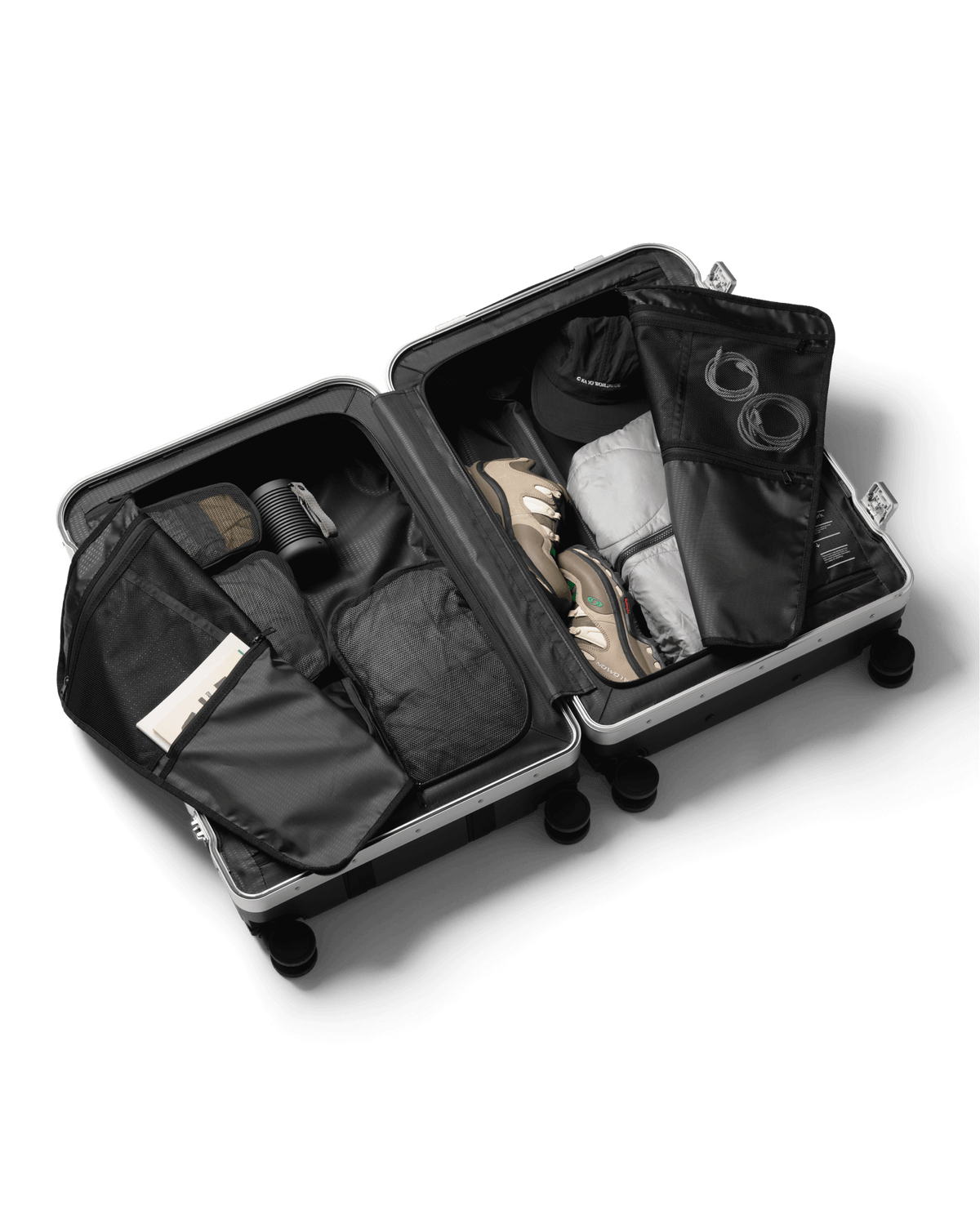 Ramverk Pro Check-in Luggage Large Silver