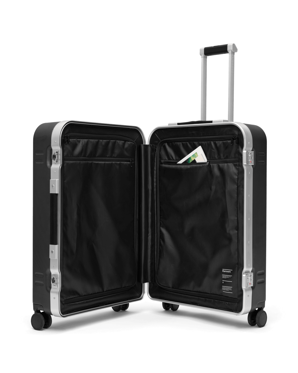 Ramverk Pro Check-in Luggage Large Black Out