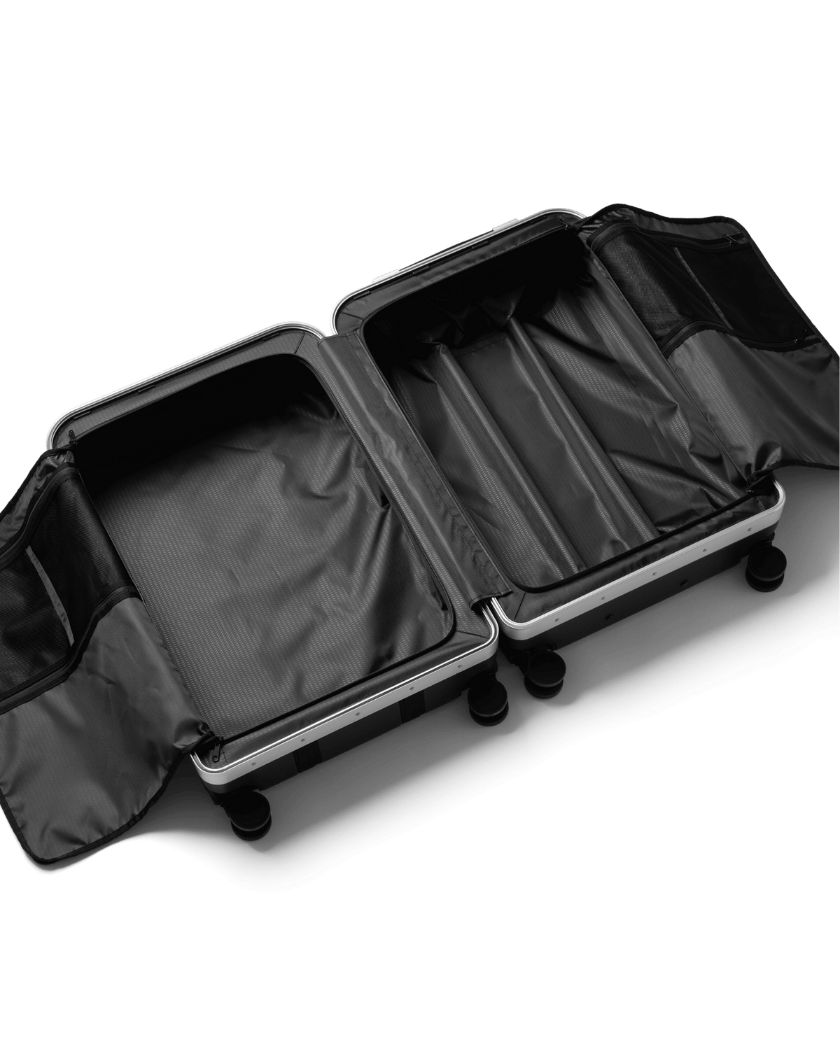 Ramverk Pro Check-in Luggage Large Black Out