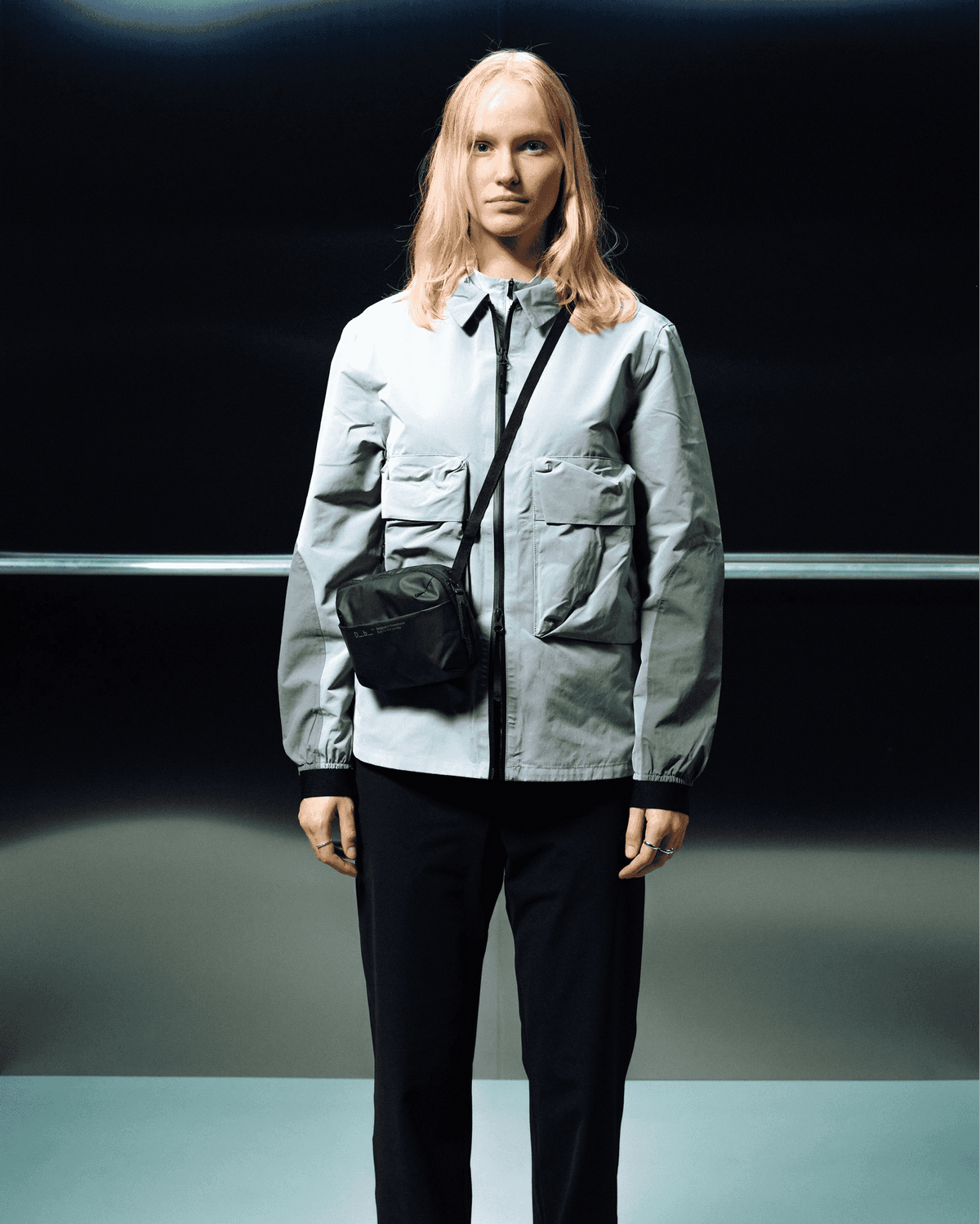 Ramverk Tech Organizer in Black Out – lifestyle 2